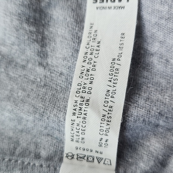 Piper Lou drink up grinches T-shirt size medium - Picture 4 of 4